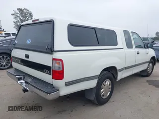 1995 Toyota T100 DX with VIN JT4VD12E1S0006336, listed as a IAAI auction lot 42153039 with 197,002 mi miles and . Bid and sale history available at DreamBid. Image 4.