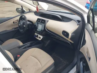 2016 Toyota Prius Two with VIN JTDKBRFU6G3003883, listed as a IAAI auction lot 41924029 with 127,098 mi miles. Bid and sale history available at carsss.com. Image 5.