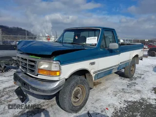 1996 Ford F-250 with VIN 2FTHF26G0TCA64327, listed as a IAAI auction lot 41397949 with 333,048 mi miles. Bid and sale history available at carsss.com. Image 2.