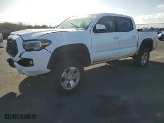 2020 Toyota Tacoma 4WD SR5 with VIN 3TMCZ5AN1LM320696, listed as a Copart auction lot 47607955 with 28,957 mi miles and Clean Title. Bid and sale history available at carsss.com. Image 1.