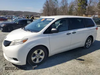 2017 Toyota Sienna L with VIN 5TDZZ3DC4HS779589, listed as a Copart auction lot 48860415 with 128,566 mi miles and Salvage Title. Bid and sale history available at carsss.com. Image 1.