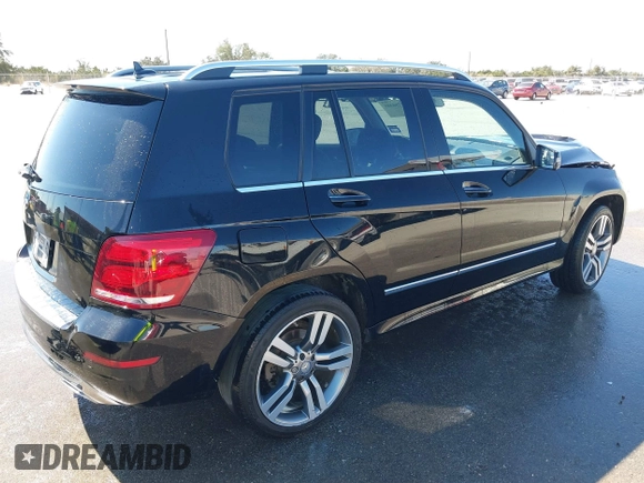 2015 Mercedes-Benz GLK 350 with VIN WDCGG5HB3FG433142, listed as a IAAI auction lot 41750389 with 97,189 mi miles and . Bid and sale history available at DreamBid. Image 4.