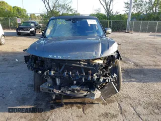 2019 Land Rover Range Rover Sport HSE with VIN SALWR2RV3KA819505, listed as a IAAI auction lot 41943336 with 64,827 mi miles. Bid and sale history available at carsss.com. Image 11.