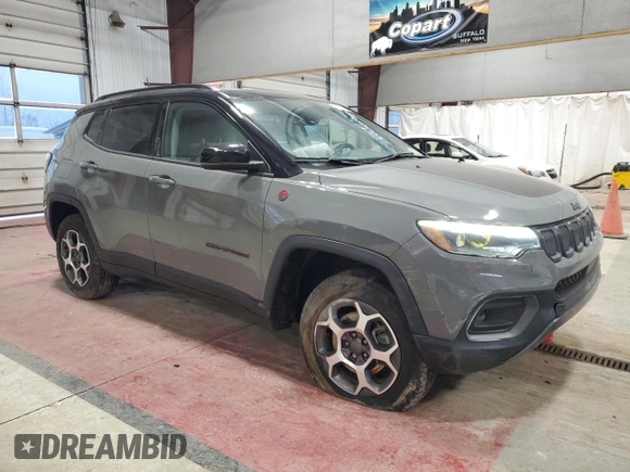 2022 Jeep Compass Trailhawk z VIN 3C4NJDDB4NT203246, wystawiony jako Copart lot #51316075 z przebiegiem 25 966 mil mil oraz Szkoda całkowita • Salvage title. Historia ofert i sprzedaży dostępna na DreamBid. Obrazek 4.