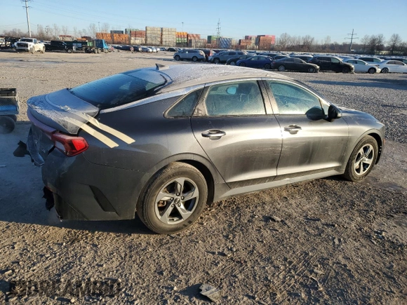 2021 Kia K5 LXS with VIN 5XXG14J27MG011486, listed as a Copart auction lot 41799585 with 38,647 mi miles and Salvage Title. Bid and sale history available at carsss.com. Image 3.