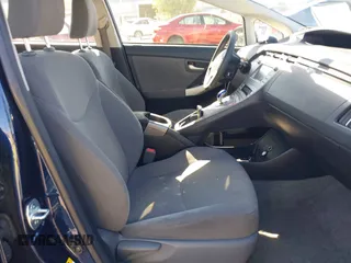 2015 Toyota Prius Four with VIN JTDKN3DU1F0449298, listed as a IAAI auction lot 41675916 with 92,310 mi miles. Bid and sale history available at carsss.com. Image 5.