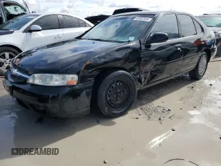 2001 Nissan Altima GXE with VIN 1N4DL01D21C116185, listed as a Copart auction lot 46992554 with 99,579 mi miles and Salvage Title. Bid and sale history available at carsss.com. Image 1.