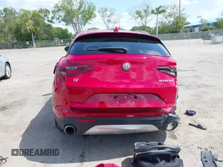 2018 Alfa Romeo Stelvio z VIN ZASFAKAN8J7B82205, wystawiony jako IAAI lot #42228471 z przebiegiem 67 968 mil mil oraz . Historia ofert i sprzedaży dostępna na DreamBid. Obrazek 19.
