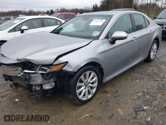 2020 Toyota Camry LE with VIN 4T1C11AK5LU869525, listed as a IAAI auction lot 41693706 with 134,201 mi miles. Bid and sale history available at carsss.com. Image 17.