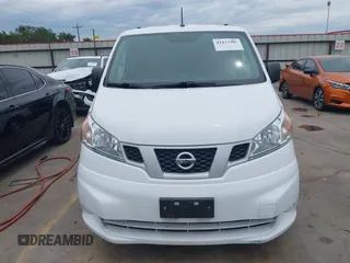 2020 Nissan NV200 SV z VIN 3N6CM0KN8LK708338, wystawiony jako IAAI lot #42473489 z przebiegiem Nie podano mil oraz . Historia ofert i sprzedaży dostępna na DreamBid. Obrazek 6.