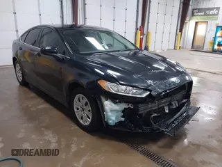 2014 Ford Fusion S с VIN 3FA6P0G72ER240785, выставлен на аукционе IAAI как лот 42198919 с пробегом 96 800 миль миль и . История ставок и продаж доступна на DreamBid. Изображение 1.