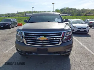 2016 Chevrolet Suburban LT z VIN 1GNSKHKC2GR289761, wystawiony jako IAAI lot #42086912 z przebiegiem 247 791 mil mil oraz . Historia ofert i sprzedaży dostępna na DreamBid. Obrazek 12.