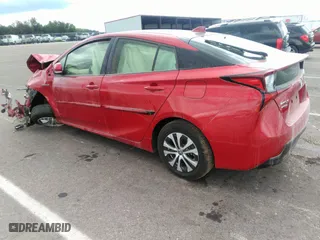 2022 Toyota Prius LE with VIN JTDL9MFUXN3037941, listed as a IAAI auction lot 40747303 with 1 mi miles. Bid and sale history available at carsss.com. Image 3.