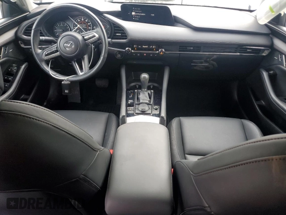 2020 Mazda 3 Preferred with VIN 3MZBPBDM4LM117771, listed as a Copart auction lot 84472484 with 44,559 mi miles and Salvage title. Bid and sale history available at DreamBid. Image 8.