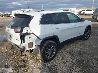 2019 Jeep Cherokee Altitude with VIN 1C4PJLLX0KD383858, listed as a IAAI auction lot 41414144 with 78,013 mi miles. Bid and sale history available at carsss.com. Image 4.