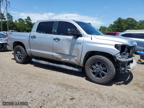 2016 Toyota Tundra 2WD Truck SR5 with VIN 5TFEW5F10GX199084, listed as a Copart auction lot 58485663 with 105,812 mi miles and Salvage Title. Bid and sale history available at carsss.com. Image 4.