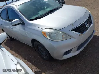 2012 Nissan Versa SV with VIN 3N1CN7AP2CL939678, listed as a IAAI auction lot 42085691 with 110,514 mi miles. Bid and sale history available at carsss.com. Image 1.