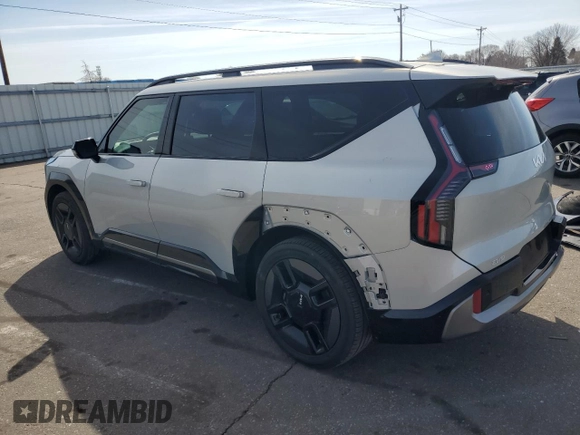 2024 Kia EV9 GT-Line with VIN KNDAEFS53R6019699, listed as a Copart auction lot 48801615 with 6,282 mi miles and Salvage Title. Bid and sale history available at carsss.com. Image 2.