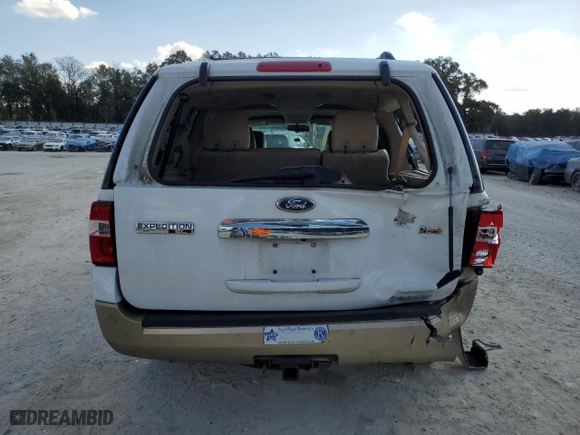 2013 Ford Expedition EL XLT with VIN 1FMJK1H51DEF20040, listed as a Copart auction lot 44466455 with 304,645 mi miles and Salvage Title. Bid and sale history available at carsss.com. Image 6.