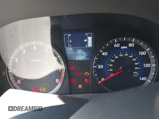 2017 Hyundai Accent SE z VIN KMHCT4AE8HU232920, wystawiony jako IAAI lot #42214731 z przebiegiem 116 586 mil mil oraz . Historia ofert i sprzedaży dostępna na DreamBid. Obrazek 7.
