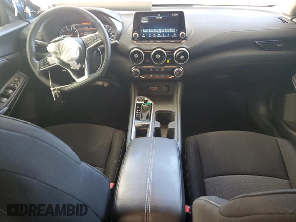 2023 Nissan Sentra SV z VIN 3N1AB8CV6PY292387, wystawiony jako Copart lot #42319245 z przebiegiem 26 379 mil mil oraz Czysty tytuł • Clean title. Historia ofert i sprzedaży dostępna na DreamBid. Obrazek 8.