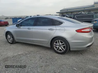 2013 Ford Fusion SE with VIN 3FA6P0HR3DR310633, listed as a Copart auction lot 52946725 with 105,056 mi miles and Salvage title. Bid and sale history available at DreamBid. Image 2.