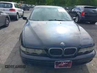 1997 BMW 5 Series 540i z VIN WBADE5324VBV92704, wystawiony jako IAAI lot #42305703 z przebiegiem 202 371 mil mil oraz . Historia ofert i sprzedaży dostępna na DreamBid. Obrazek 6.