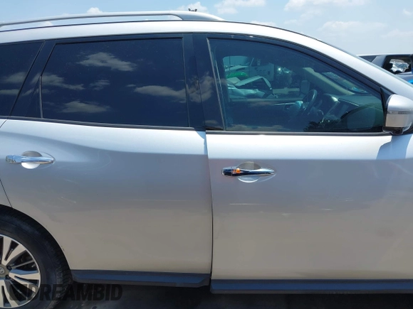 2017 Nissan Pathfinder SV with VIN 5N1DR2MM0HC609840, listed as a IAAI auction lot 42297249 with 143,273 mi miles and . Bid and sale history available at DreamBid. Image 14.