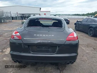 2010 Porsche Panamera S z VIN WP0AB2A73AL061283, wystawiony jako IAAI lot #42367523 z przebiegiem 90 164 mil mil oraz . Historia ofert i sprzedaży dostępna na DreamBid. Obrazek 16.