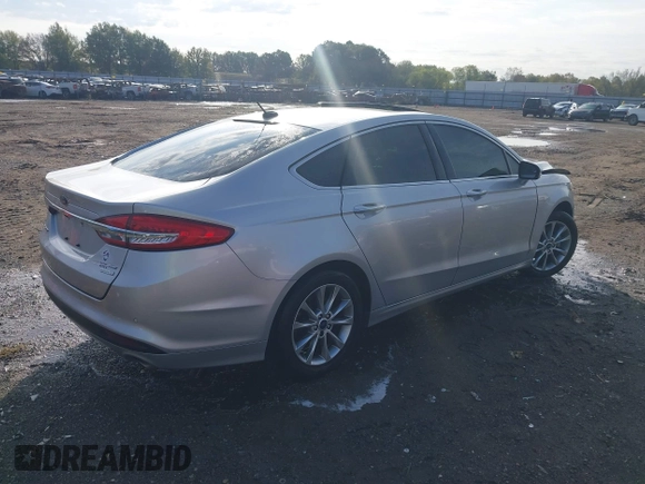 2017 Ford Fusion SE z VIN 3FA6P0HD4HR118826, wystawiony jako IAAI lot #40743513 z przebiegiem 130 038 mil mil oraz . Historia ofert i sprzedaży dostępna na DreamBid. Obrazek 4.