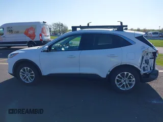 2020 Ford Escape SE with VIN 1FMCU0G68LUB44206, listed as a IAAI auction lot 42069354 with 95,117 mi miles and . Bid and sale history available at carsss.com. Image 14.