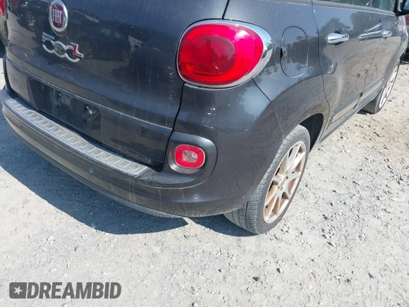 2014 FIAT 500L Lounge with VIN ZFBCFACHXEZ005568, listed as a IAAI auction lot 42802980 with 130,508 mi miles and . Bid and sale history available at DreamBid. Image 6.