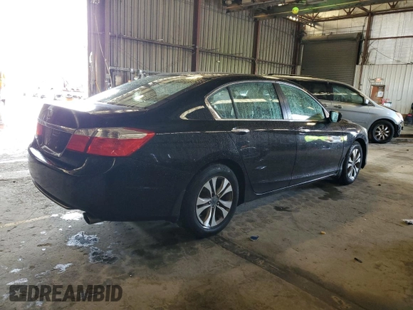 2014 Honda Accord LX z VIN 1HGCR2F32EA041720, wystawiony jako Copart lot #57214795 z przebiegiem 384 832 mil mil oraz Szkoda całkowita • Salvage title. Historia ofert i sprzedaży dostępna na DreamBid. Obrazek 3.