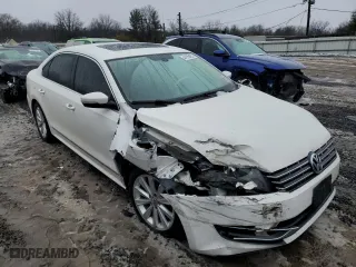2013 Volkswagen Passat SEL Premium with VIN 1VWCP7A35DC118069, listed as a Copart auction lot 44189425 with 86,376 mi miles and Salvage Title. Bid and sale history available at carsss.com. Image 4.