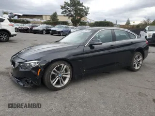 2019 BMW 4 Series 440i xDrive with VIN WBA4J7C5XKBM76520, listed as a Copart auction lot 43834195 with 19,335 mi miles and Salvage Title. Bid and sale history available at carsss.com. Image 1.