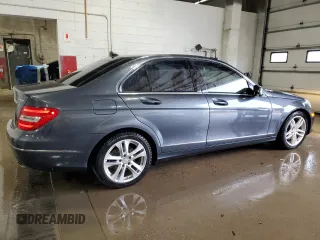 2013 Mercedes-Benz C 300 Sport z VIN WDDGF8AB2DR259172, wystawiony jako Copart lot #57073655 z przebiegiem 124 247 mil mil oraz Szkoda całkowita • Salvage title. Historia ofert i sprzedaży dostępna na DreamBid. Obrazek 3.