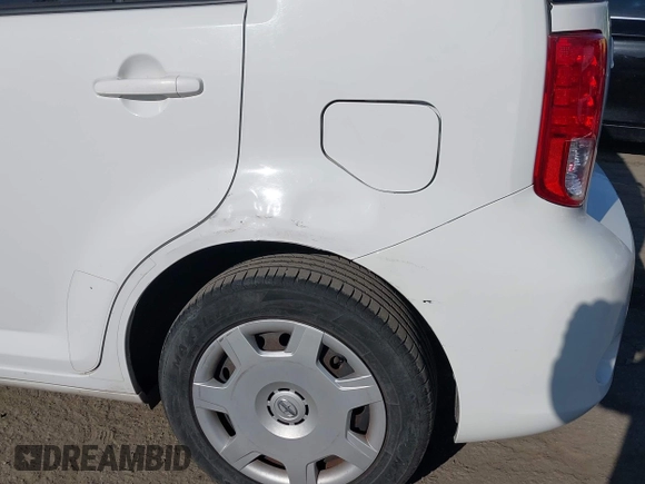 2014 Scion xB z VIN JTLZE4FE0EJ048932, wystawiony jako IAAI lot #41992285 z przebiegiem 129 567 mil mil oraz . Historia ofert i sprzedaży dostępna na DreamBid. Obrazek 6.