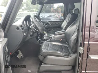 2015 Mercedes-Benz G 63 AMG z VIN WDCYC7DFXFX235288, wystawiony jako Copart lot #60655715 z przebiegiem 118 484 mil mil oraz Szkoda całkowita • Salvage title. Historia ofert i sprzedaży dostępna na DreamBid. Obrazek 7.