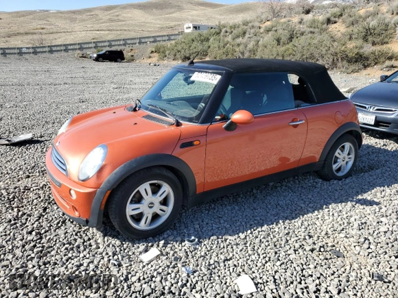 2005 MINI Convertible с VIN WMWRF33485TG10403, выставлен на аукционе Copart как лот 52459735 с пробегом 118 445 миль миль и Чистый • Clean title. История ставок и продаж доступна на DreamBid. Изображение 1.