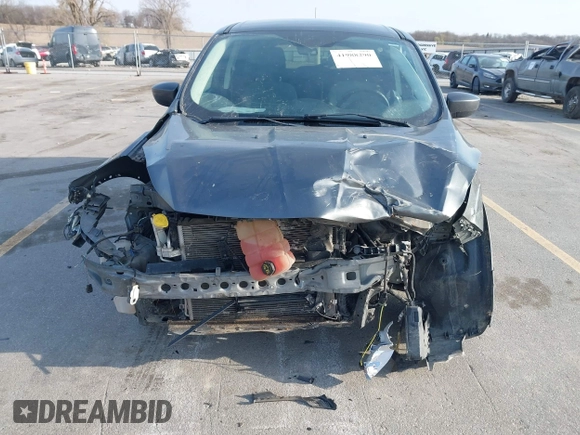 2015 Ford Escape SE with VIN 1FMCU0G73FUA77673, listed as a IAAI auction lot 41988290 with 176,734 mi miles. Bid and sale history available at carsss.com. Image 6.