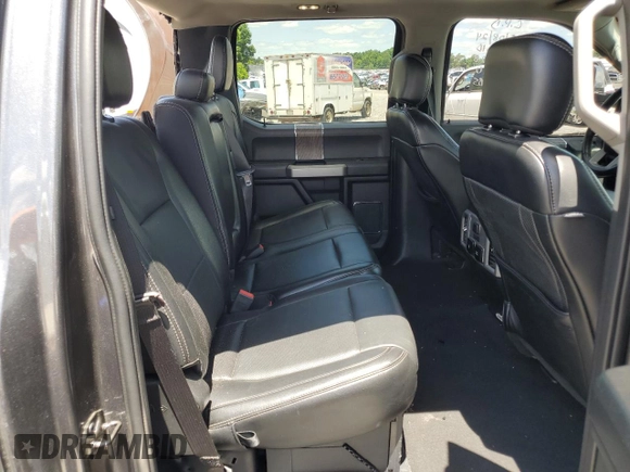 2019 Ford F-350 XL z VIN 1FT8W3DT0KEF32832, wystawiony jako Copart lot #55496984 z przebiegiem 255 549 mil mil oraz Szkoda całkowita • Salvage title. Historia ofert i sprzedaży dostępna na DreamBid. Obrazek 10.