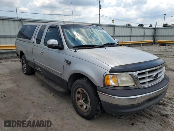 1999 Ford F-250 with VIN 1FTRX27LXXNC18863, listed as a Copart auction lot 63051395 with 118,695 mi miles and Clean title. Bid and sale history available at DreamBid. Image 4.