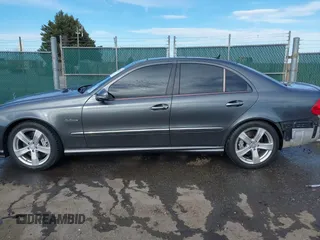 2007 Mercedes-Benz E 63 AMG with VIN WDBUF77X17B172367, listed as a IAAI auction lot 41712525 with 144,100 mi miles and . Bid and sale history available at carsss.com. Image 15.