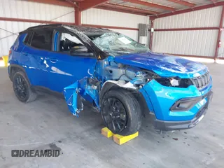 2023 Jeep Compass Latitude с VIN 3C4NJDBNXPT556929, выставлен на аукционе IAAI как лот 42160801 с пробегом 62 188 миль миль и . История ставок и продаж доступна на DreamBid. Изображение 1.
