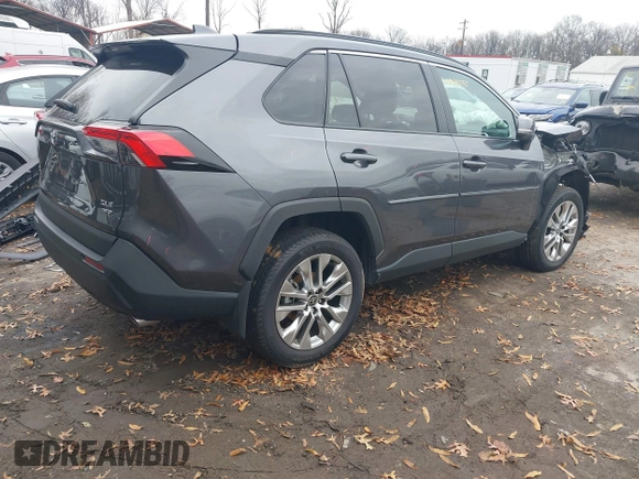2024 Toyota RAV4 XLE Premium z VIN 2T3A1RFVXRC416172, wystawiony jako IAAI lot #41095757 z przebiegiem 13 208 mil mil oraz . Historia ofert i sprzedaży dostępna na DreamBid. Obrazek 4.