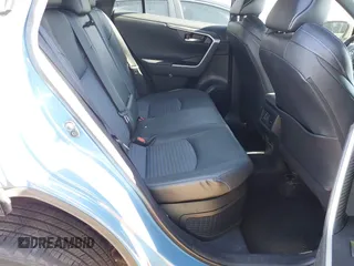 2022 Toyota RAV4 Hybrid XSE с VIN 4T3E6RFV0NU102509, выставлен на аукционе IAAI как лот 42171236 с пробегом 33 151 миль миль и . История ставок и продаж доступна на DreamBid. Изображение 8.