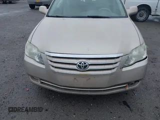 2006 Toyota Avalon XL with VIN 4T1BK36B26U119629, listed as a IAAI auction lot 39152919 with 128,953 mi miles. Bid and sale history available at carsss.com. Image 6.