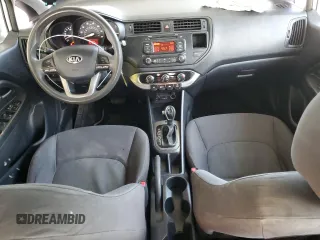 2013 Kia Rio LX z VIN KNADM4A30D6190131, wystawiony jako Copart lot #54657615 z przebiegiem 165 395 mil mil oraz Szkoda całkowita • Salvage title. Historia ofert i sprzedaży dostępna na DreamBid. Obrazek 8.