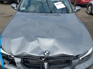 2011 BMW 3 Series 328i xDrive with VIN WBAPK5G59BNN31420, listed as a IAAI auction lot 42087265 with 121,209 mi miles. Bid and sale history available at carsss.com. Image 10.