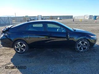 2023 Hyundai Elantra SEL z VIN KMHLS4AG8PU599223, wystawiony jako IAAI lot #41295731 z przebiegiem 13 255 mil mil oraz . Historia ofert i sprzedaży dostępna na DreamBid. Obrazek 13.